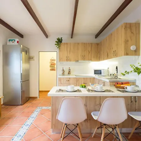 Private Villa, Pool, Bbq, Table Tennis, Beautiful Country house Galdar